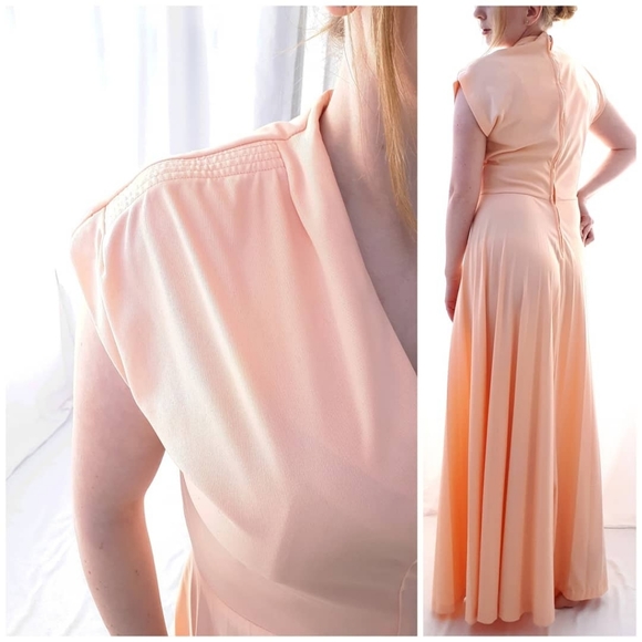 Vintage Peach Maxi Dress - Picture 2 of 2